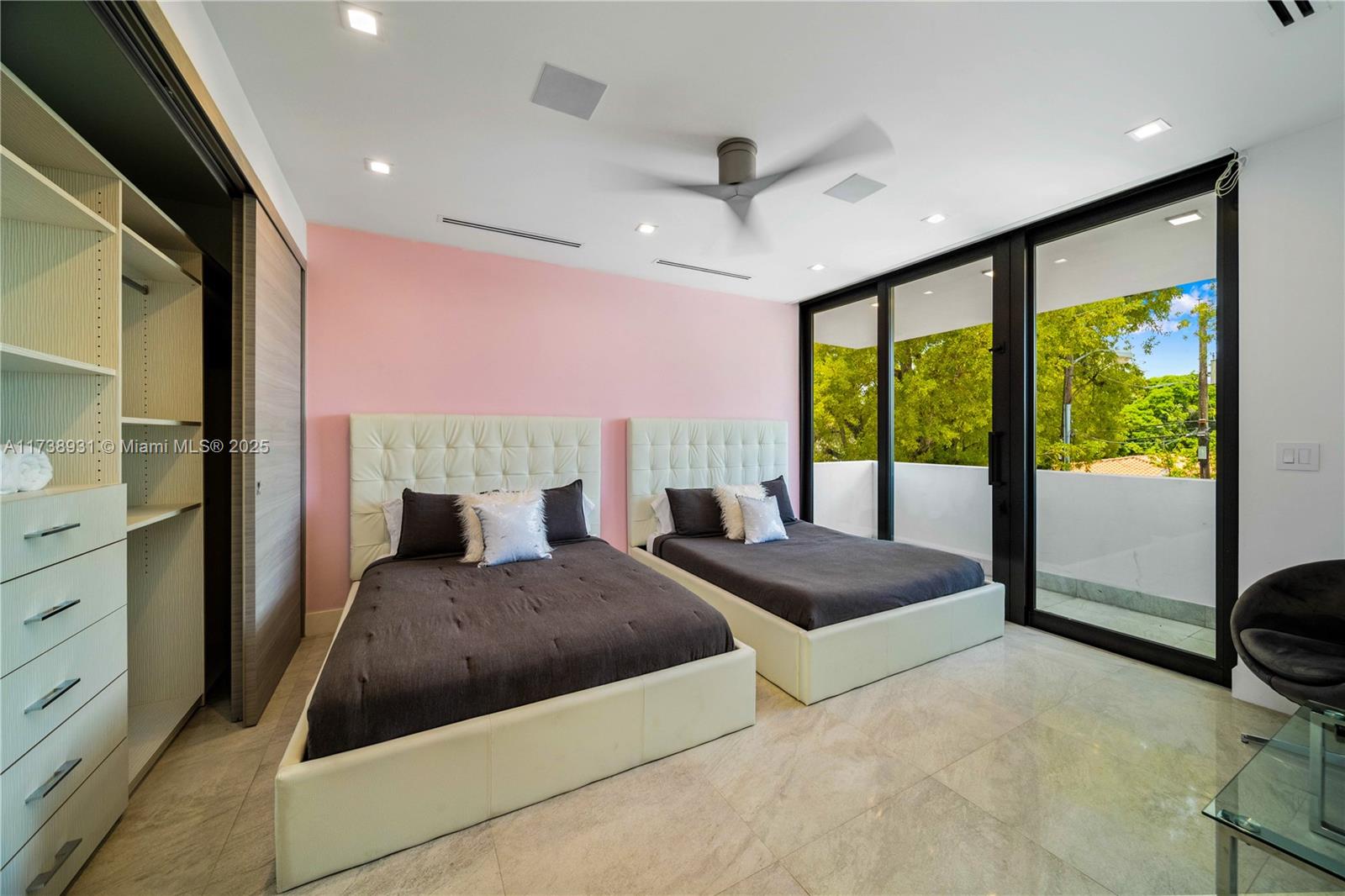 HOLLEMAN PARK - Residential