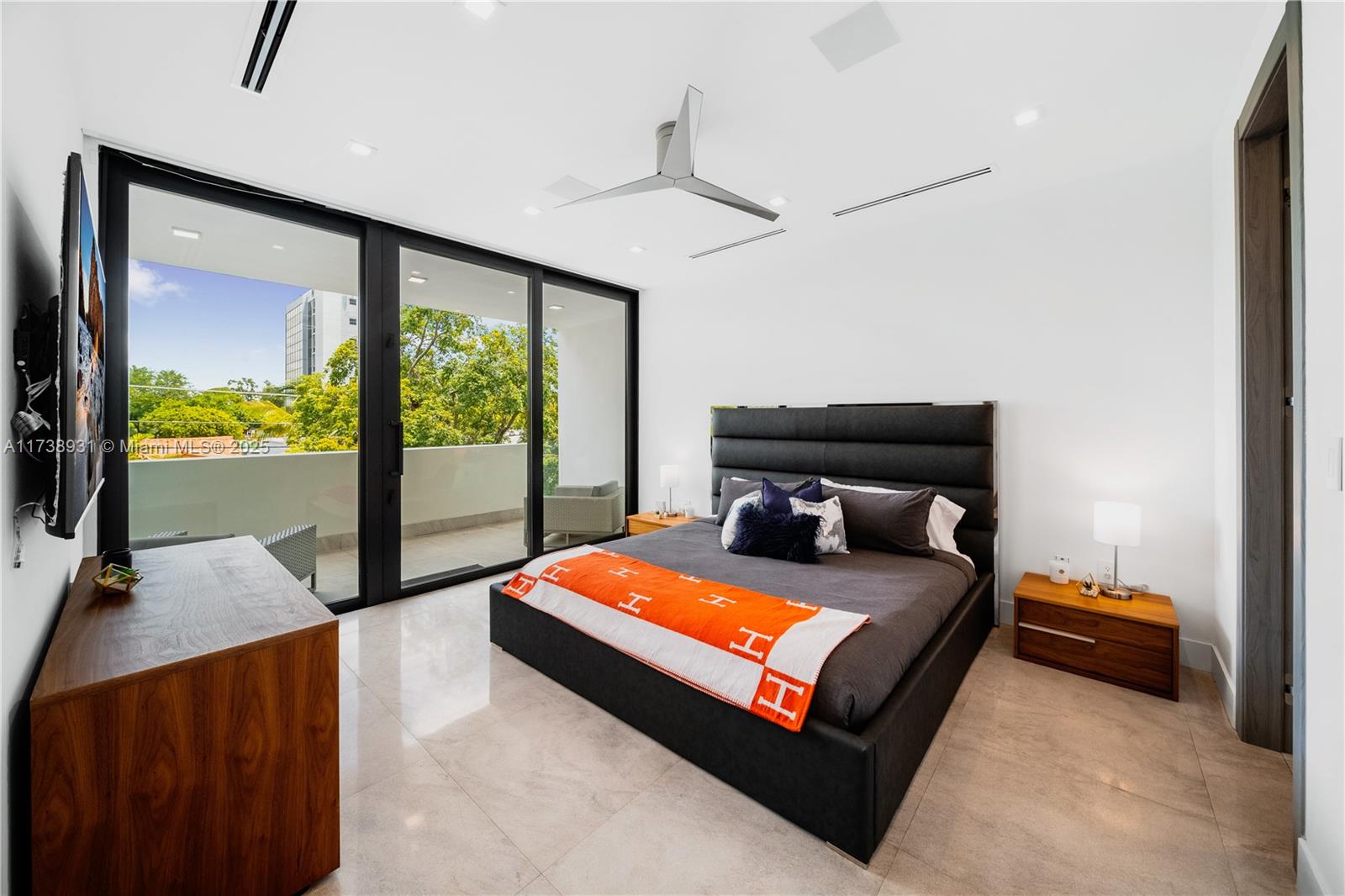 HOLLEMAN PARK - Residential