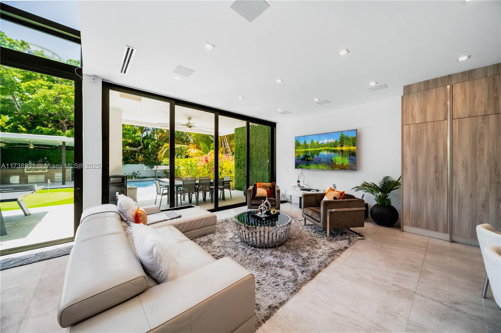 HOLLEMAN PARK - Residential