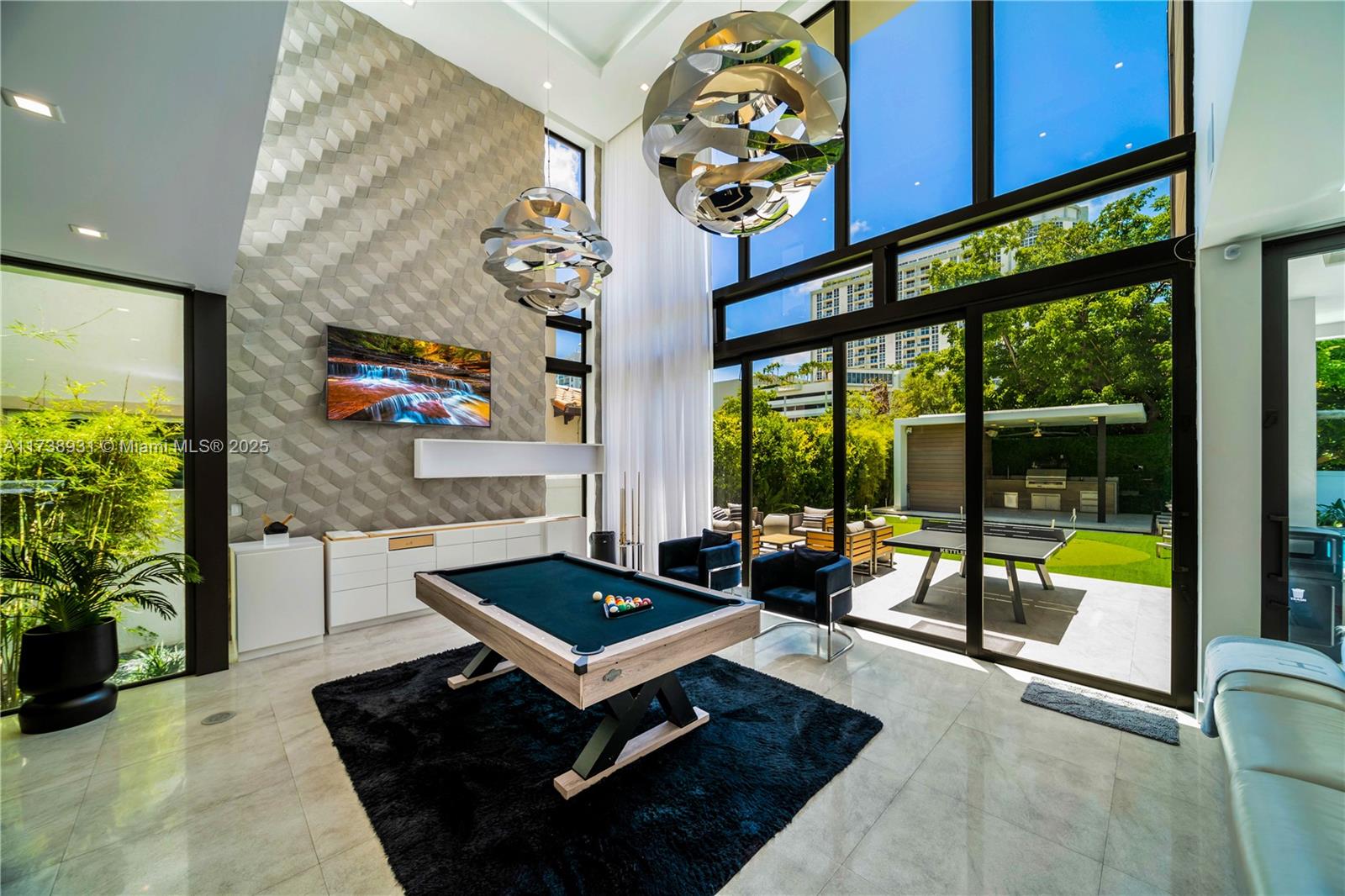 HOLLEMAN PARK - Residential