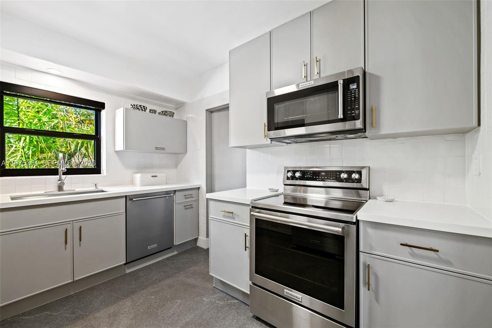 AQUA MARINE - Residential