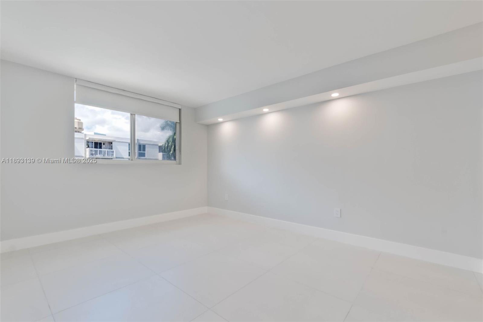 WEST BAY GARDENS CONDO - Residential Lease