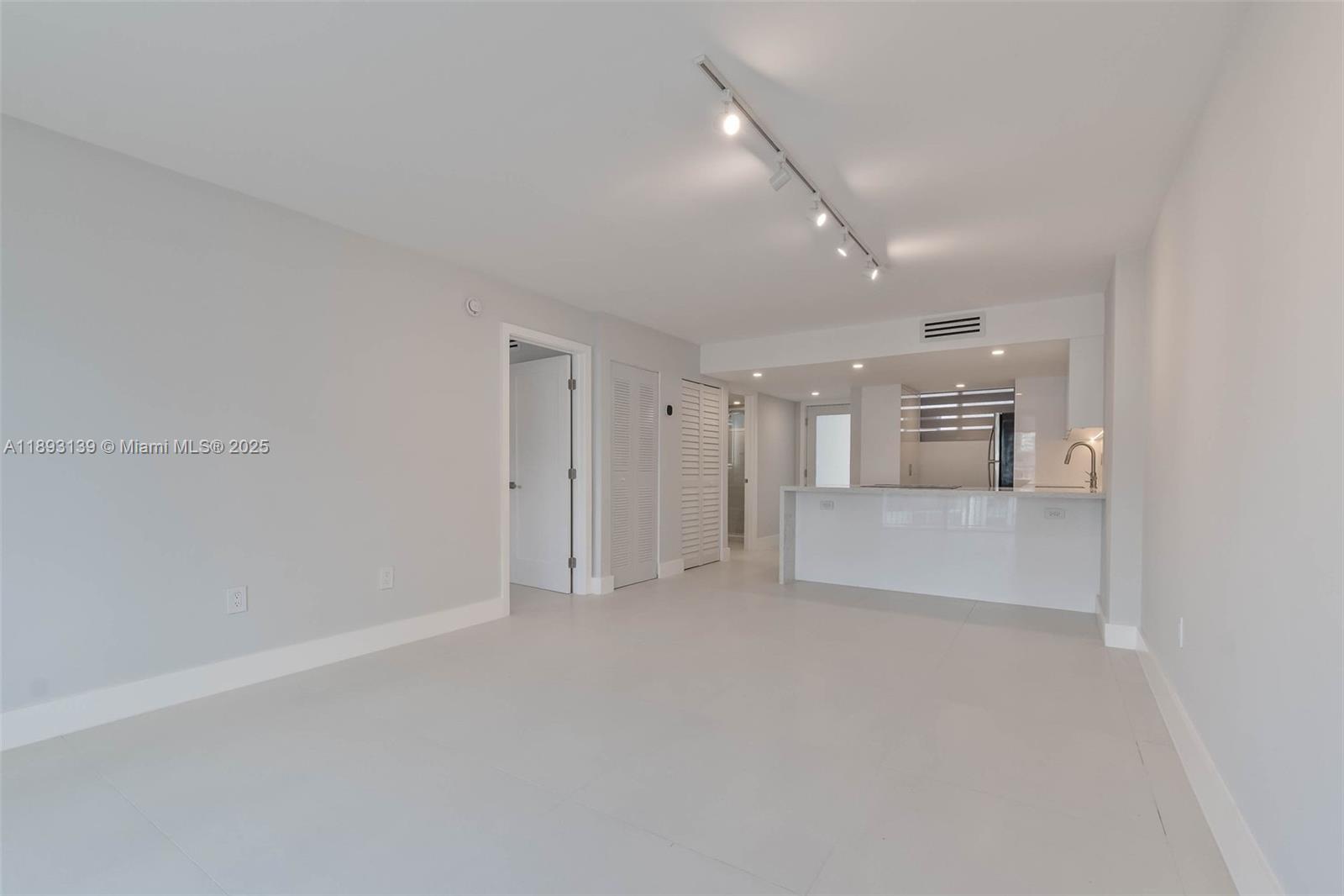 WEST BAY GARDENS CONDO - Residential Lease