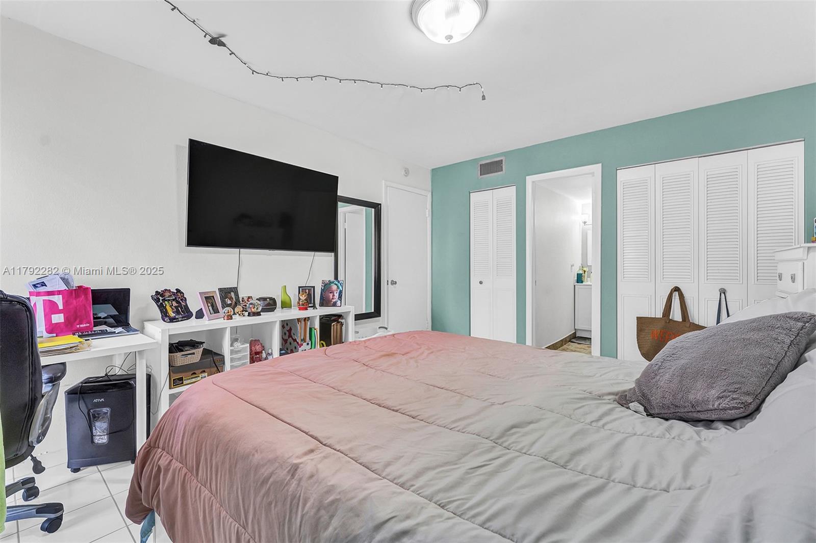 SUNSET VILLAS PHASE II CO - Residential