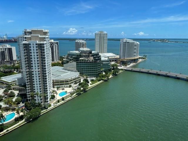 495 Brickell Ave 2401