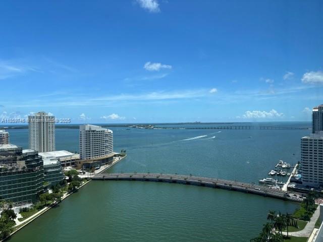 495 Brickell Ave 2401