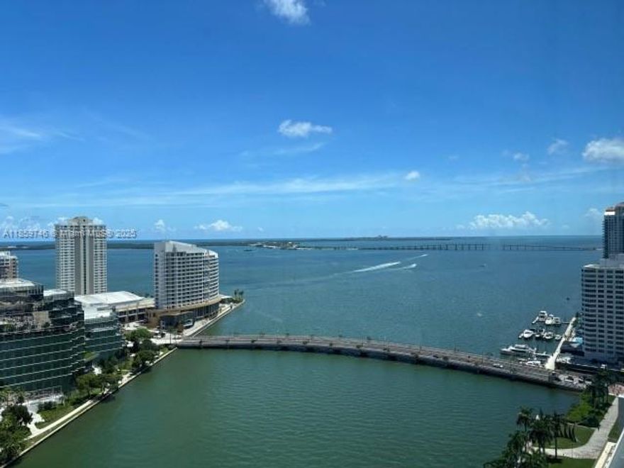 Enjoy stunning Direct Unobstructed water views from this 3/2 corner unit with Carbonized bamboo floors throughout (NO CARPET), open Italian kitchen, S. Steel Appliances (SUB-ZERO, miele), Marble tops in kitchen & bathrooms, custom closets, frameless Shower enclosures and LINEN BLACK OUT CURTAINS in all Bedrooms; Roller shades in Living / Dinning areas. TWO ASSIGNED SELF-PARKING SPACES INCLUDED! State of the Art Spa, Gym and BRAND NEW GOLF SIMULATOR. NYC's H CIPRIANI & Mexican "CANTINA LA 20" Restaurants in complex. Walk to banks, offices, restaurants, shopping centers (BRICKELL Citicentre & Mary Brickell Village) just to name a few.
PLZ NOTE: TENANT OCCUPIED THROUGH MAR/14/26. Buyer needs to honor the Lease, no kick-out clause in place. MUST GIVE 24HR NOTICE PLZ.