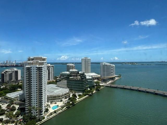 495 Brickell Ave 2401