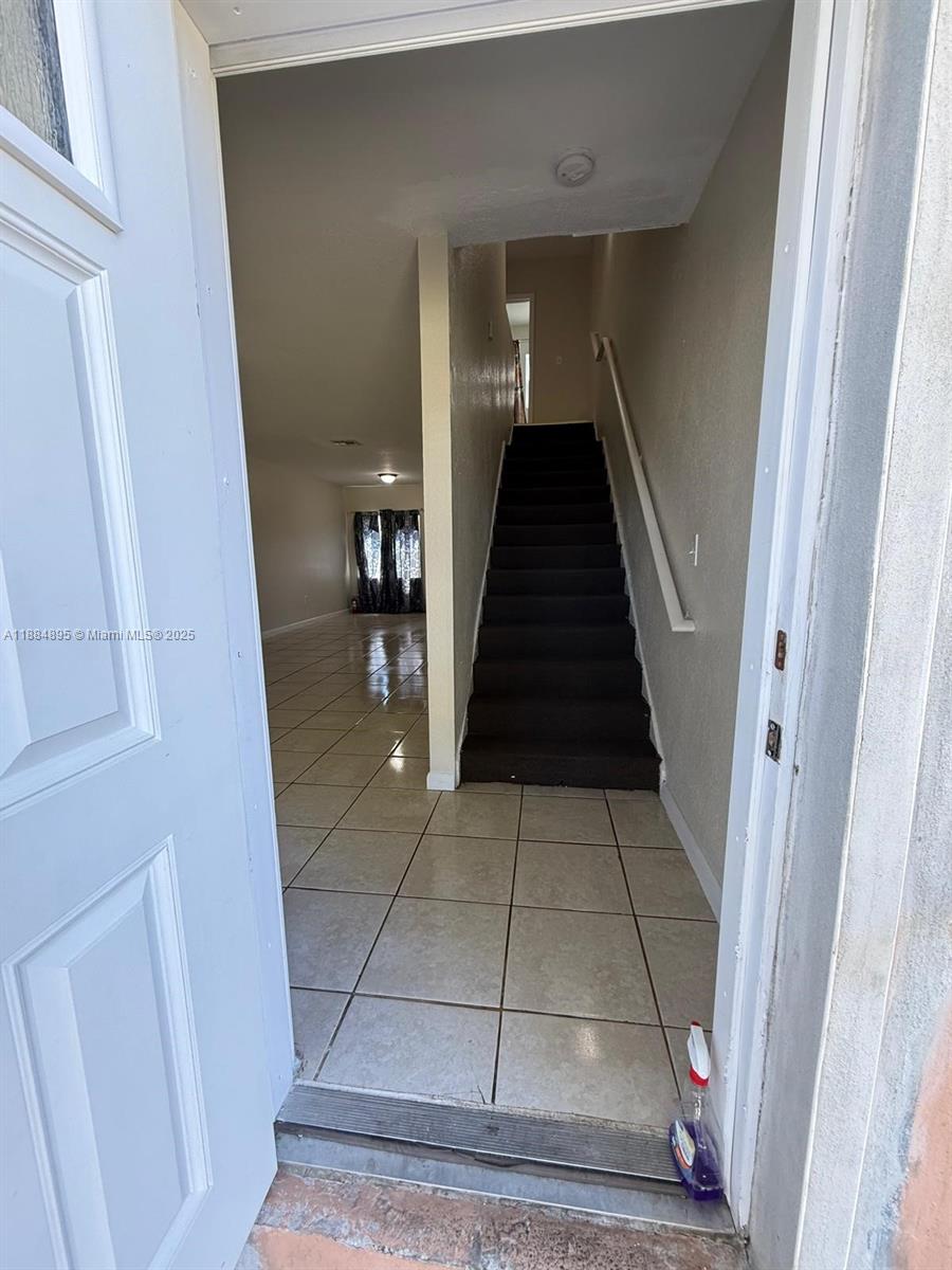 SUNSET PALM VILLAS CONDO - Residential Lease