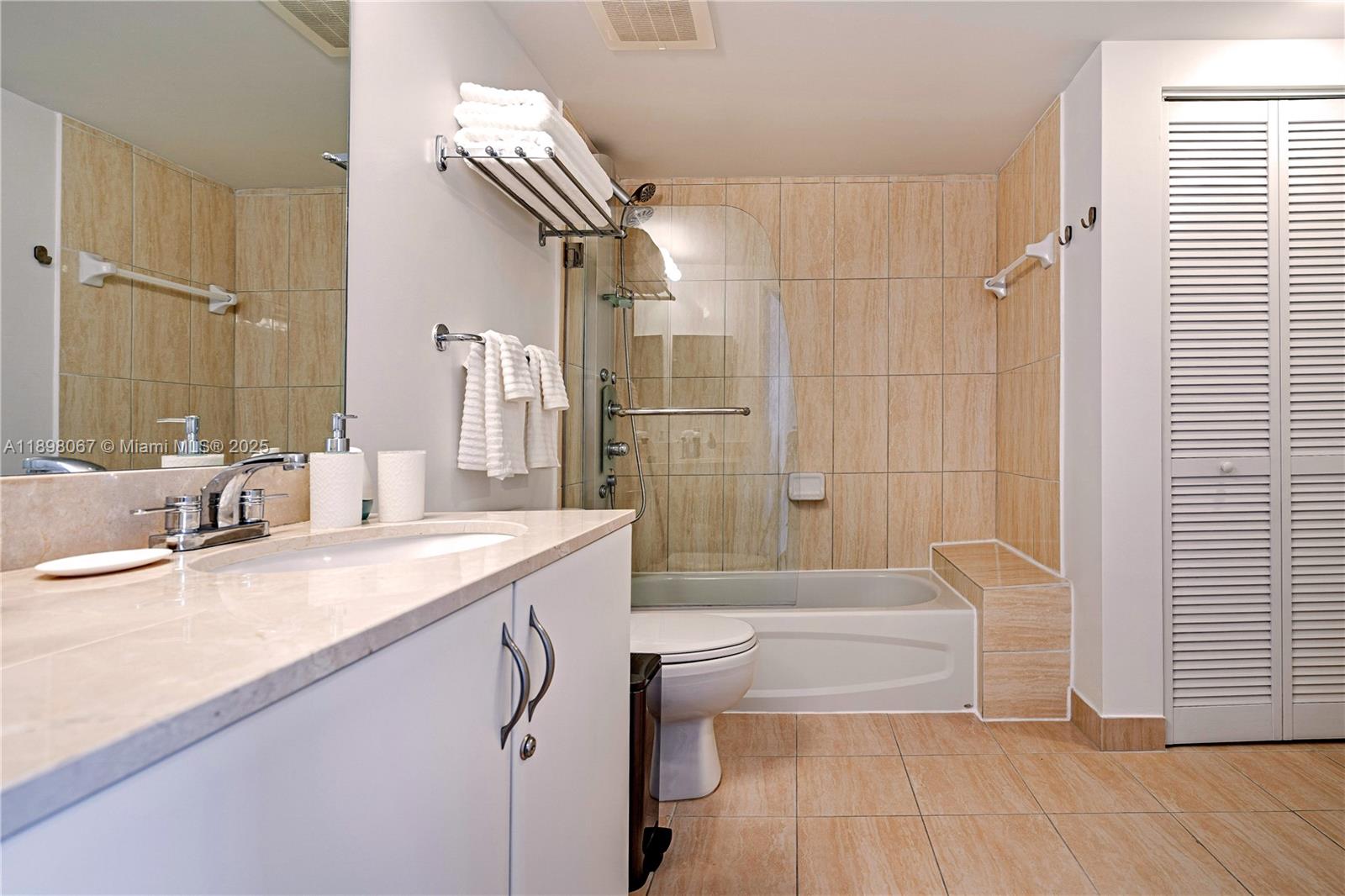 OPERA TOWER CONDO - Residential