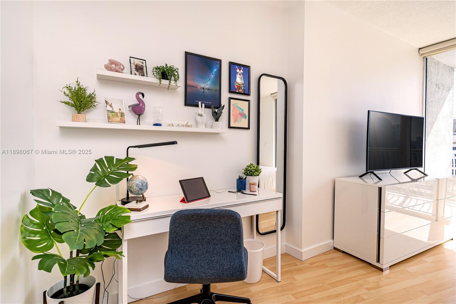 OPERA TOWER CONDO - Residential