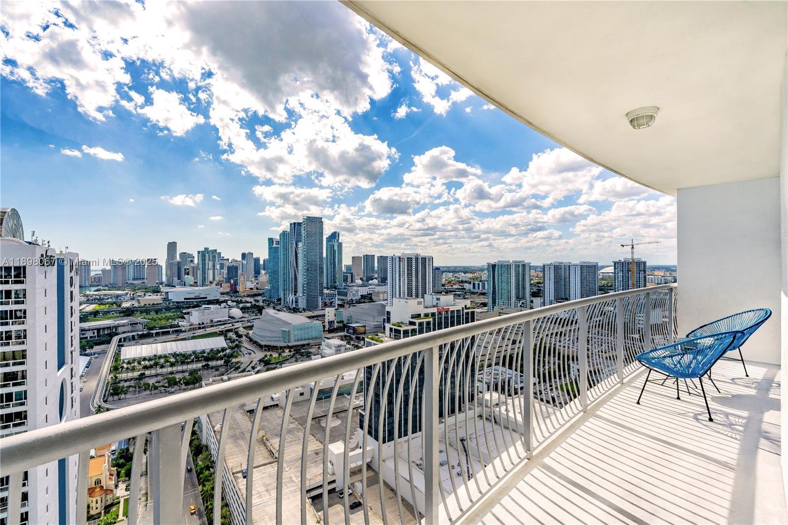 OPERA TOWER CONDO - Residential