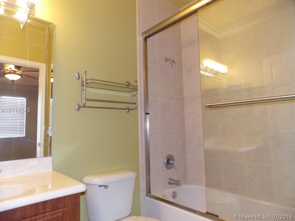 Lyons Indust Park 71-1 B - Residential Lease