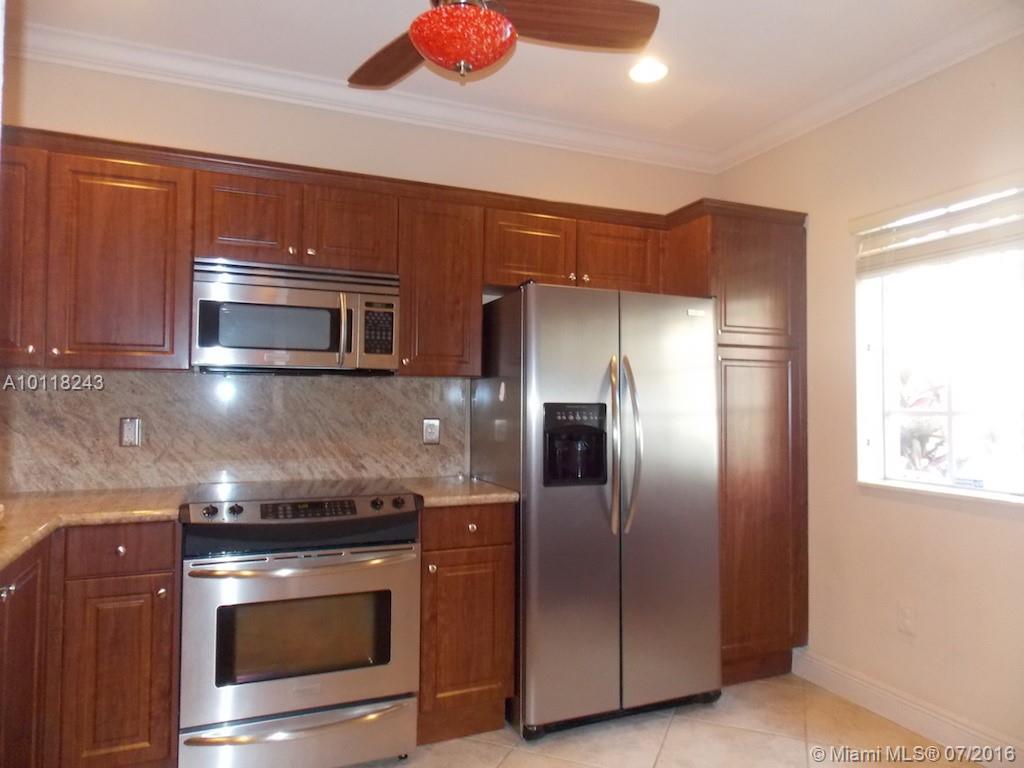 Lyons Indust Park 71-1 B - Residential Lease