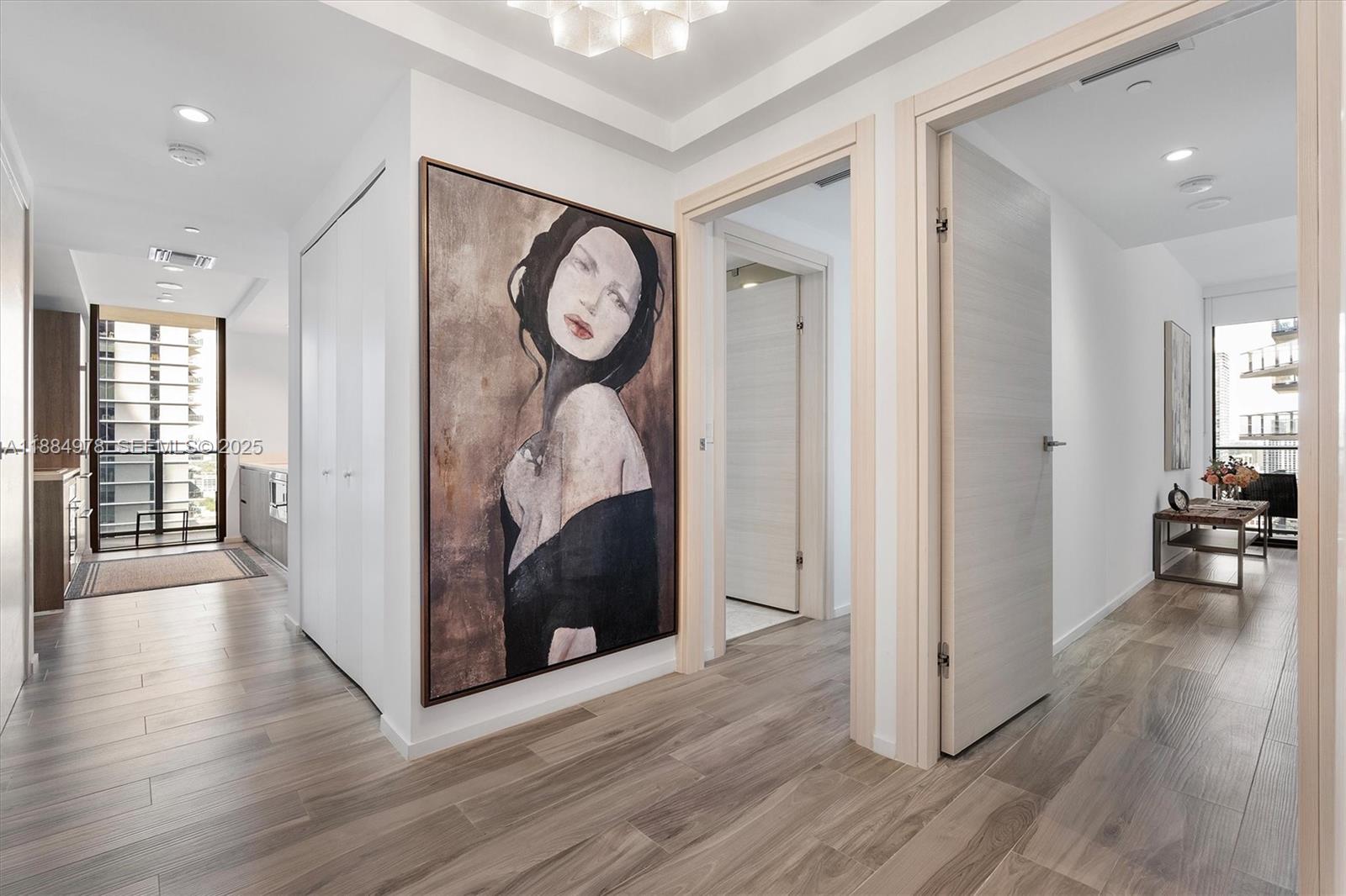 801 SMA RESIDENCES CONDO - Residential