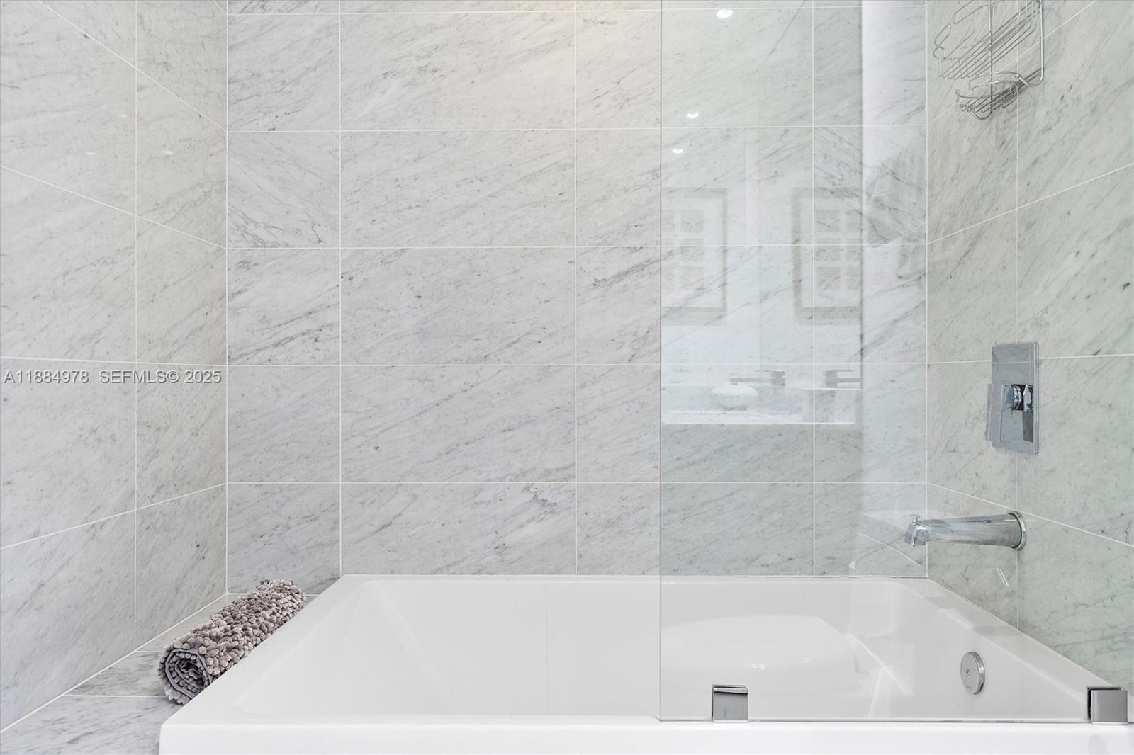 801 SMA RESIDENCES CONDO - Residential