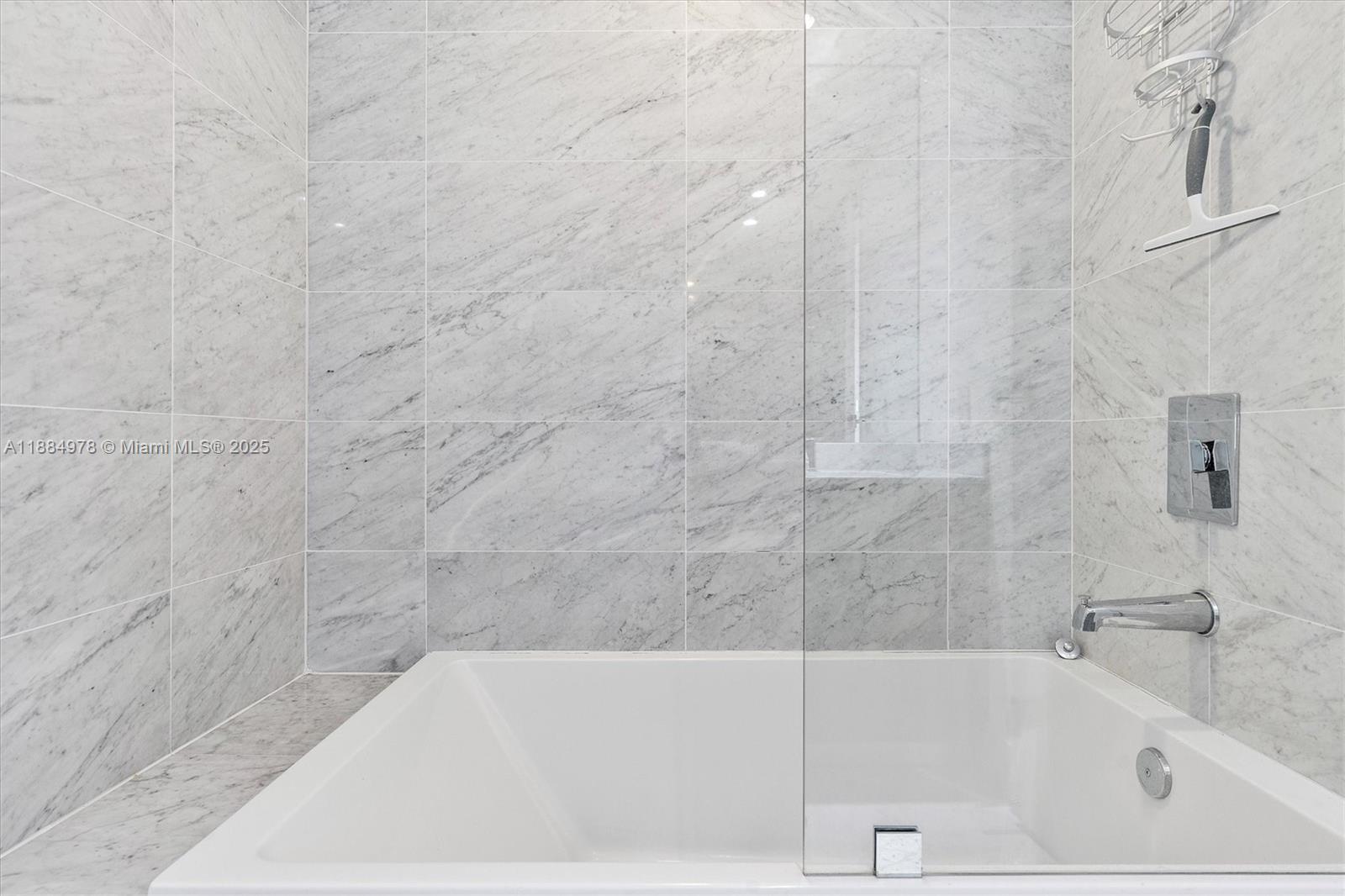 801 SMA RESIDENCES CONDO - Residential