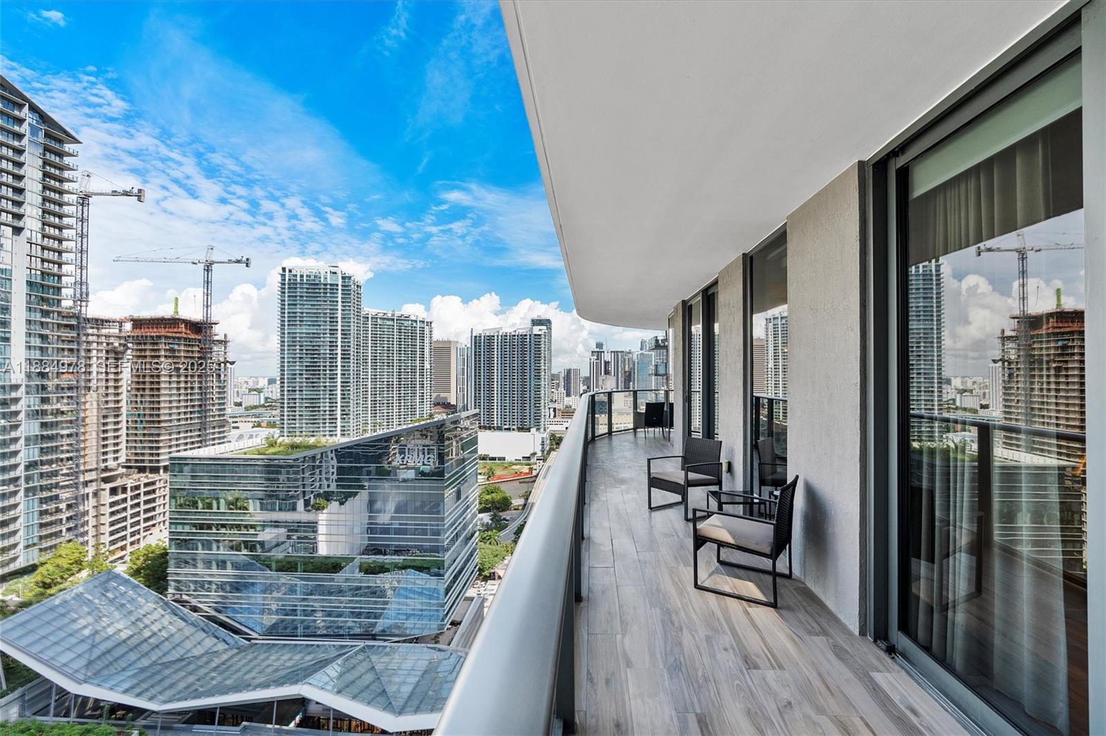 801 SMA RESIDENCES CONDO - Residential