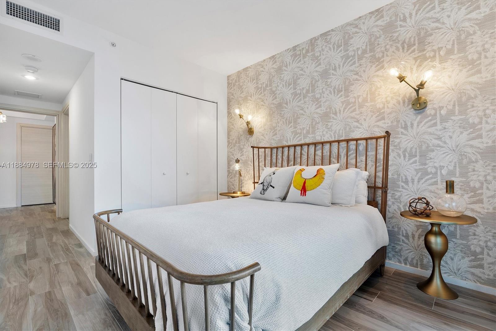 801 SMA RESIDENCES CONDO - Residential