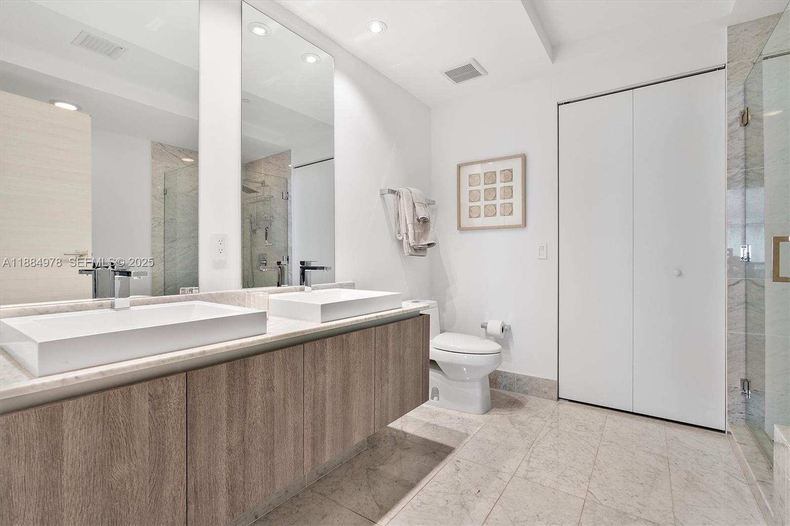 801 SMA RESIDENCES CONDO - Residential