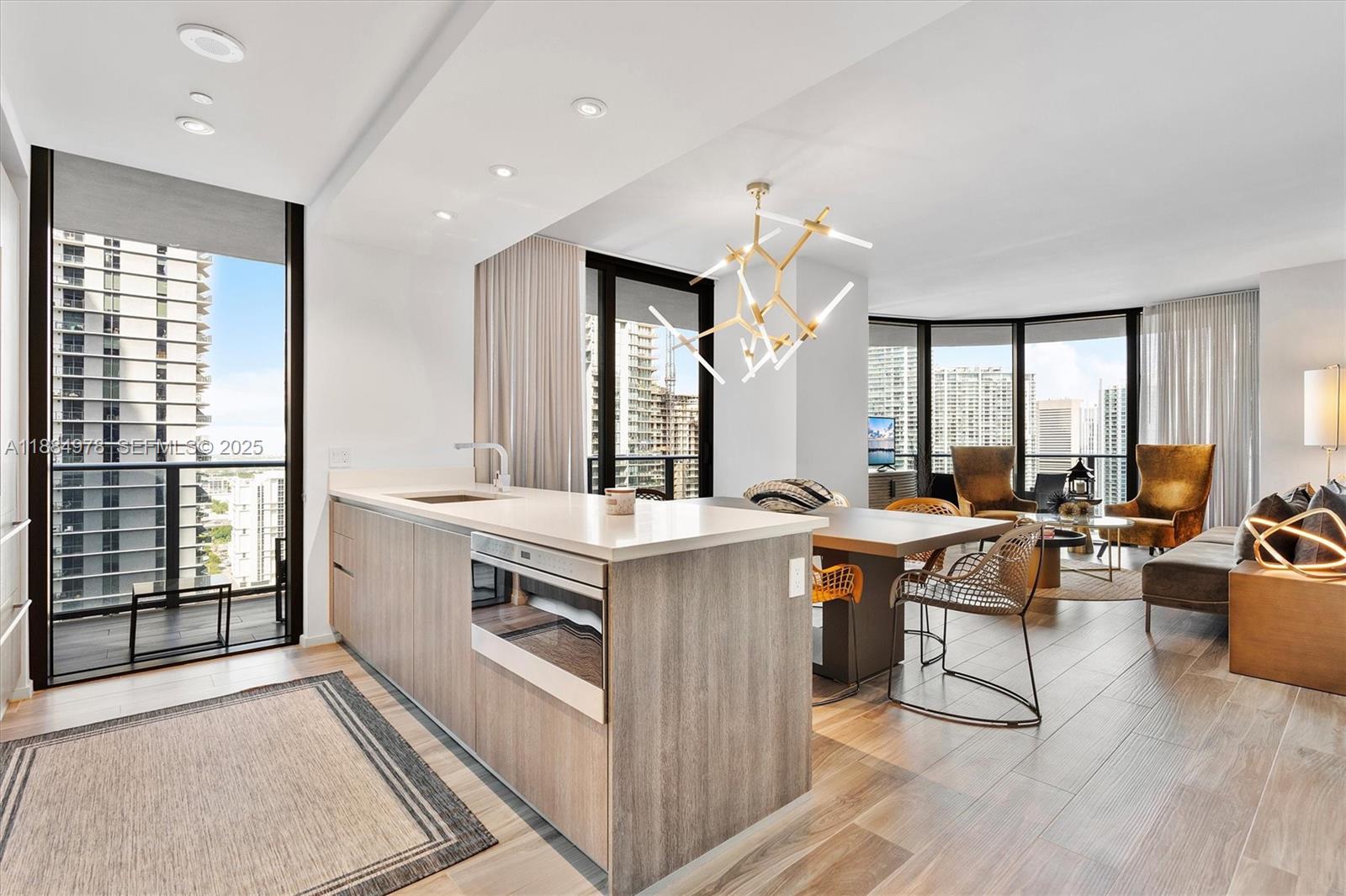 801 SMA RESIDENCES CONDO - Residential