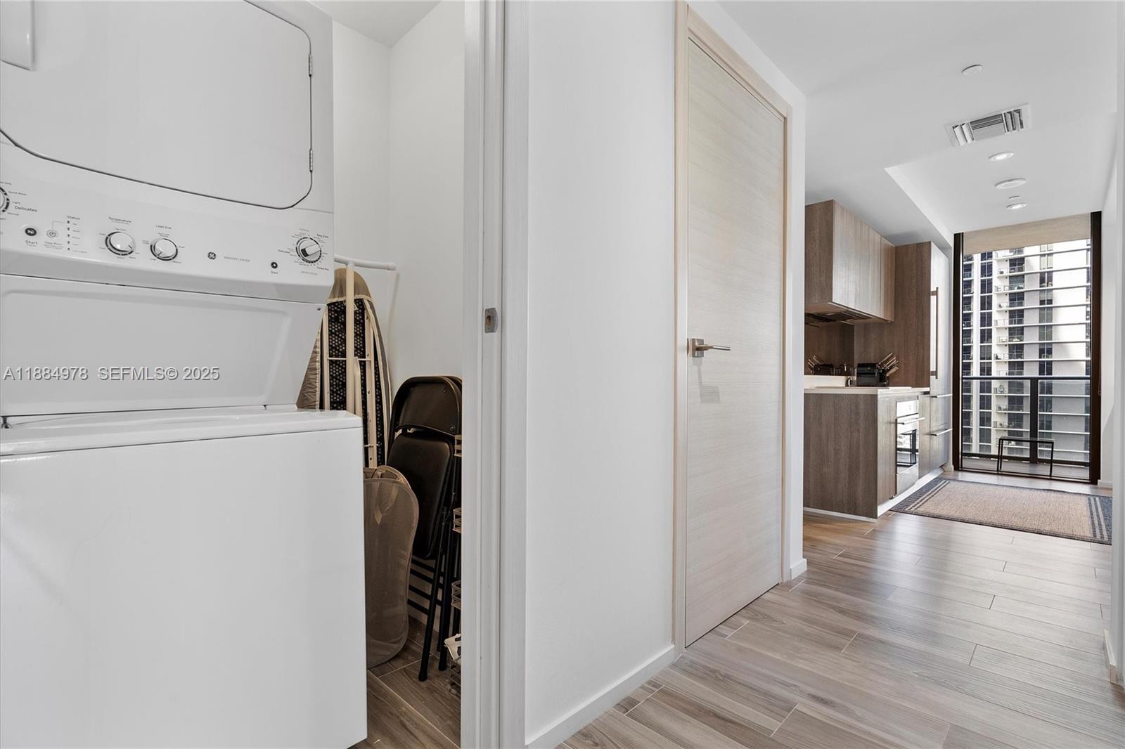 801 SMA RESIDENCES CONDO - Residential