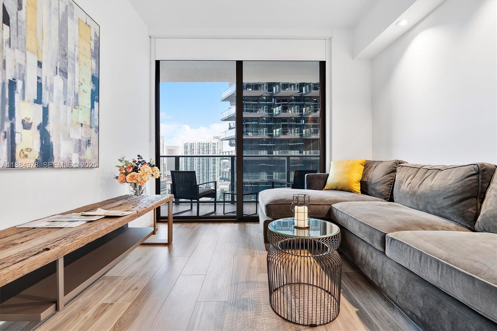 801 SMA RESIDENCES CONDO - Residential