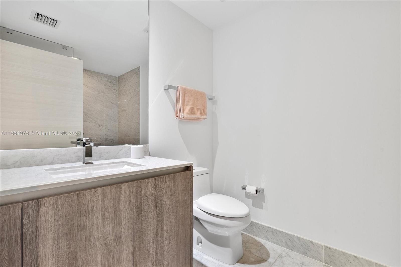 801 SMA RESIDENCES CONDO - Residential