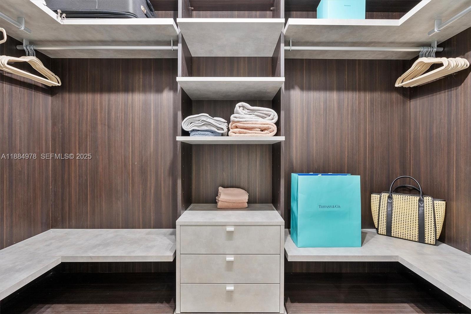 801 SMA RESIDENCES CONDO - Residential