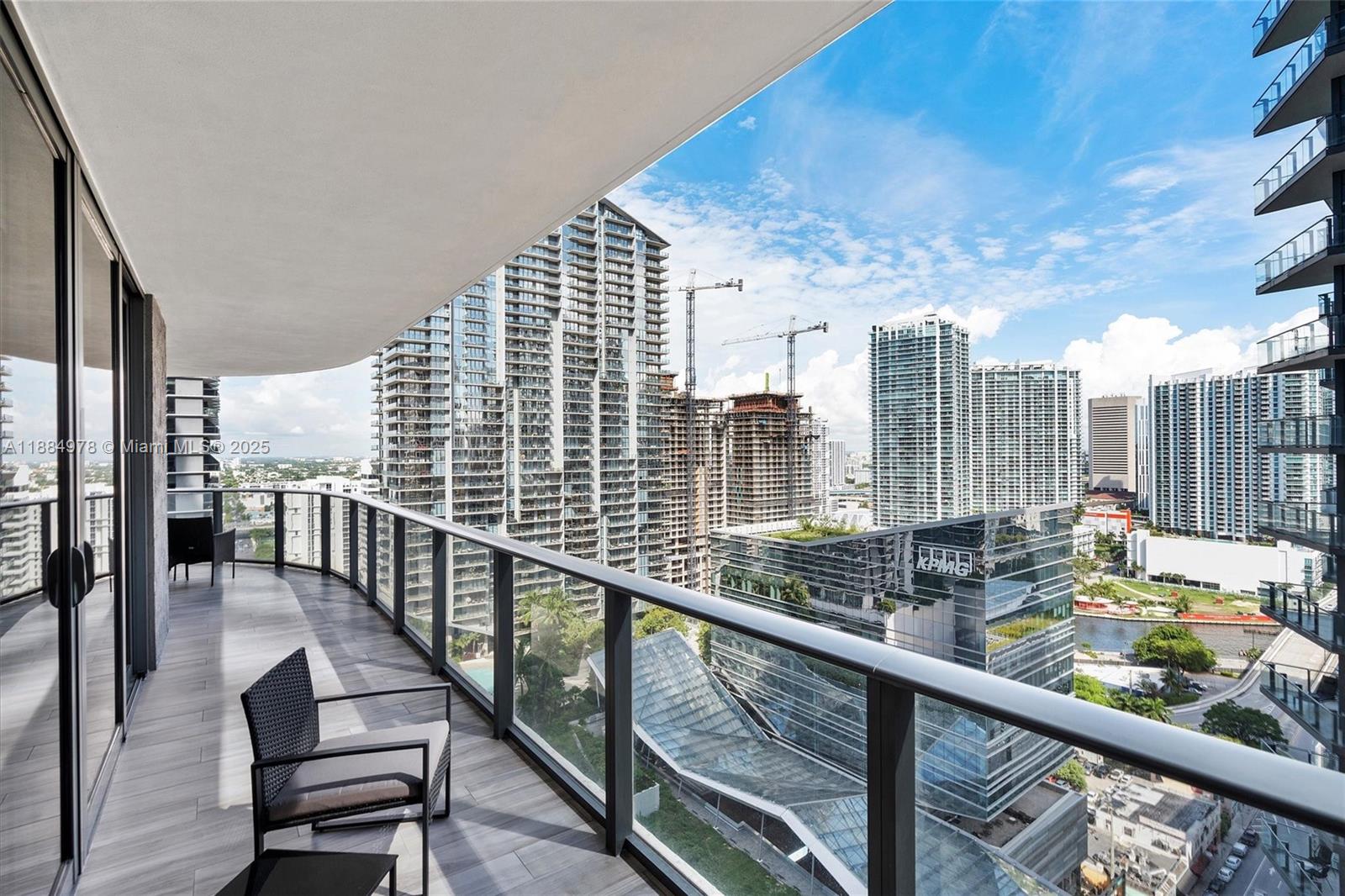 801 SMA RESIDENCES CONDO - Residential