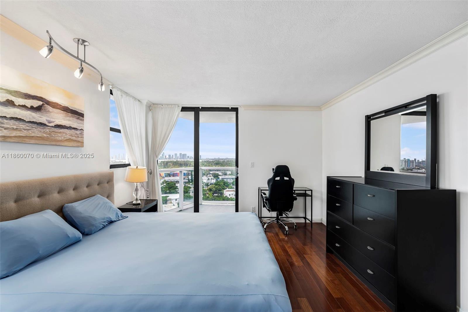 THE RIVIERA CONDO - Residential