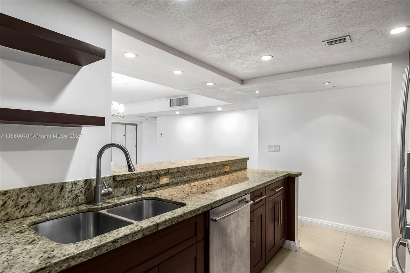 THE RIVIERA CONDO - Residential