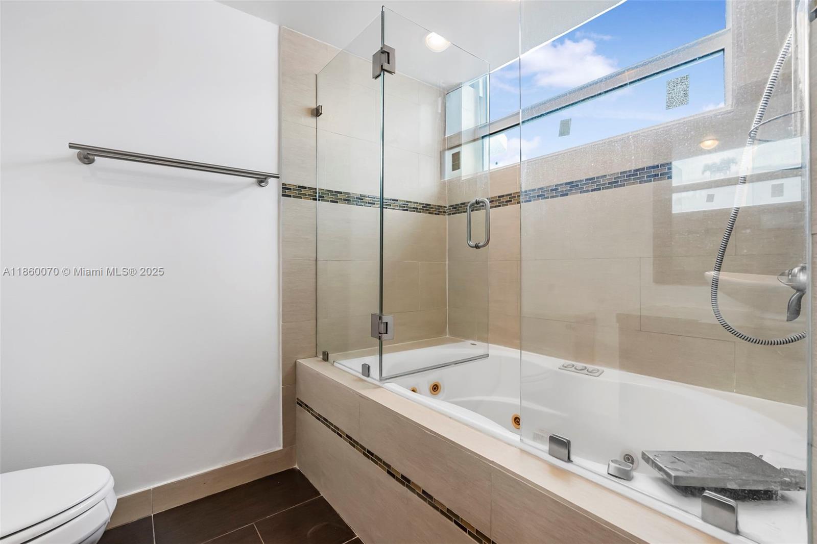 THE RIVIERA CONDO - Residential