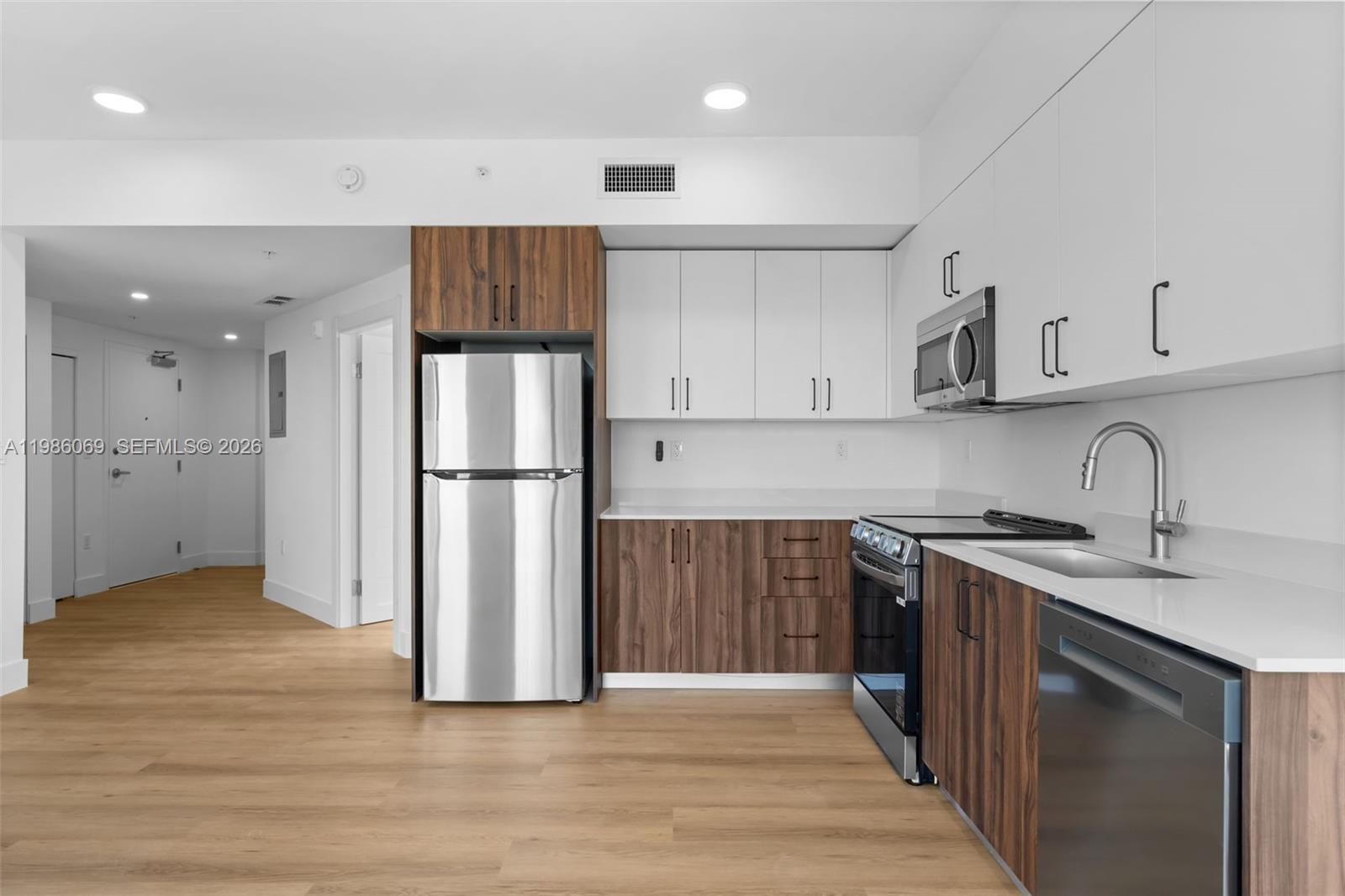 Aventura Quattro - Residential Lease