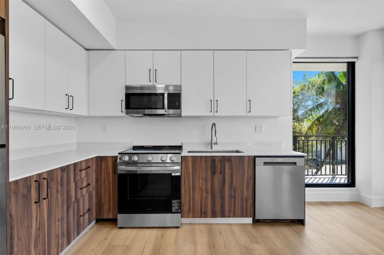 Aventura Quattro - Residential Lease