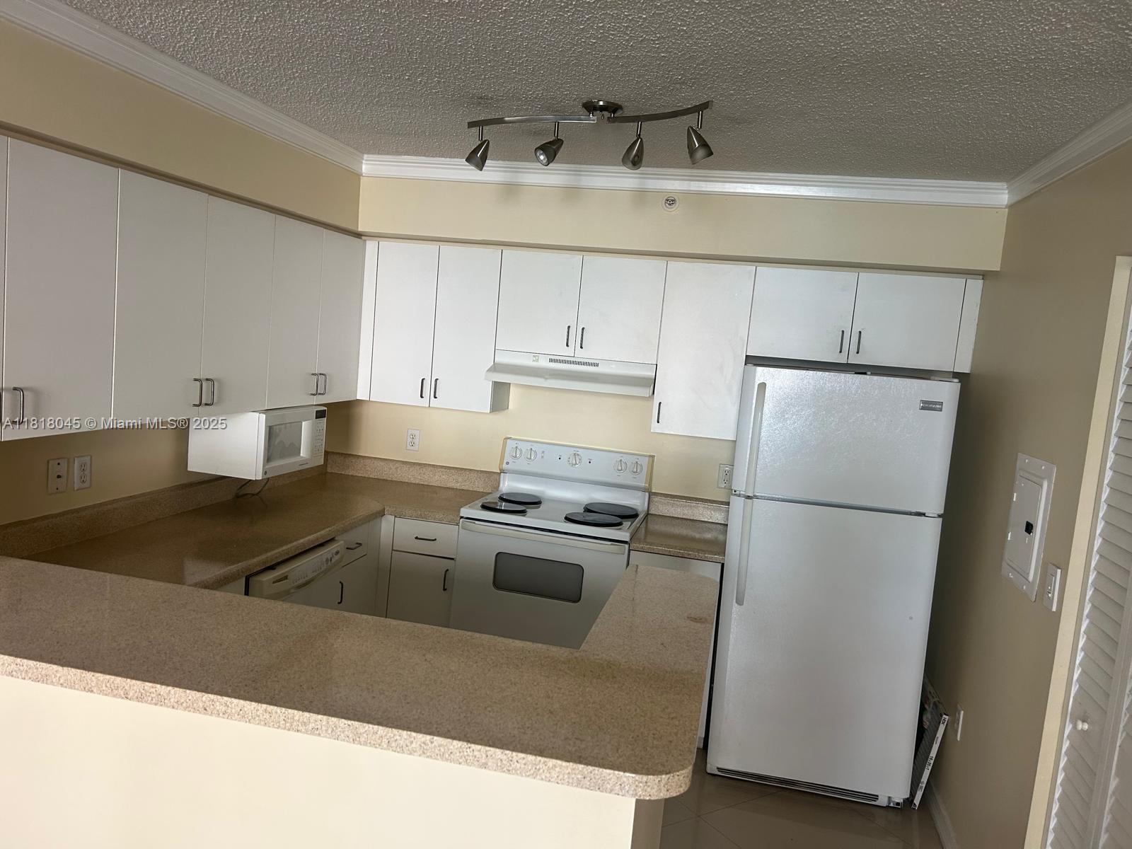 4812 N State Road 7 12108