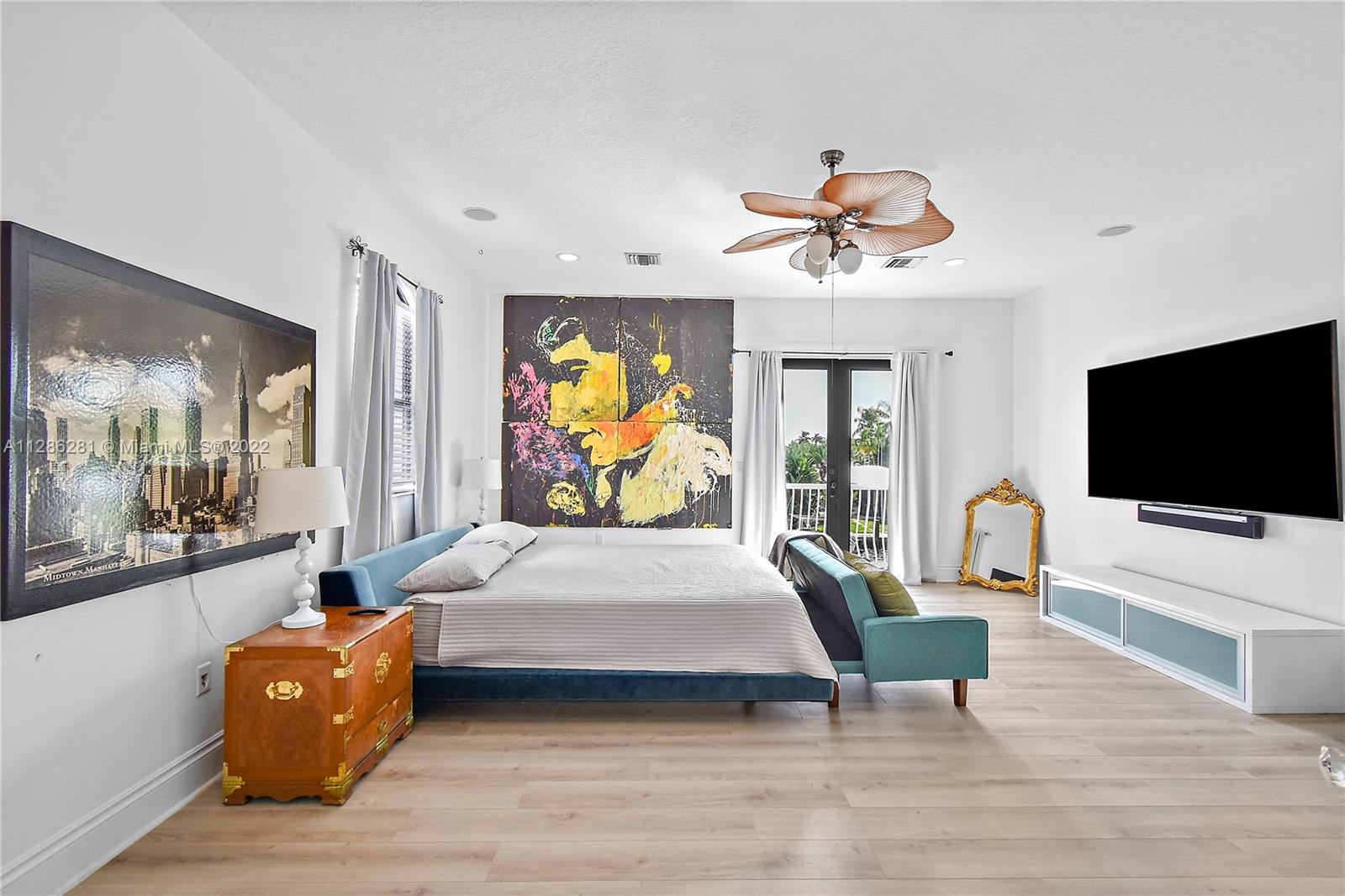 LAKE ESTATES - Residential