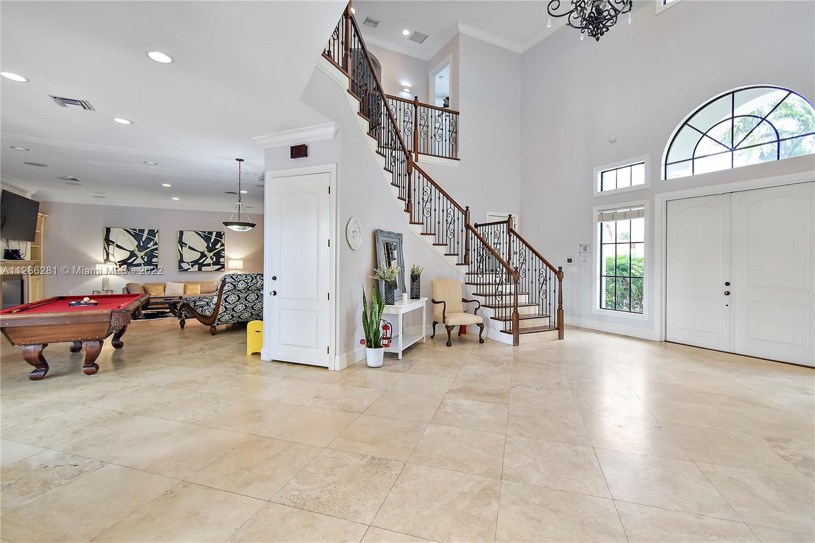 LAKE ESTATES - Residential