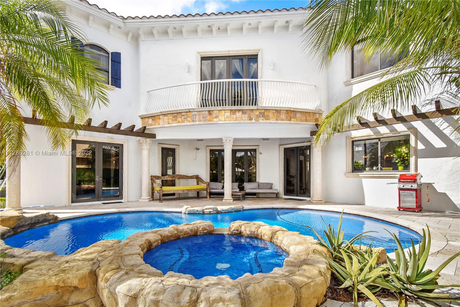 LAKE ESTATES - Residential