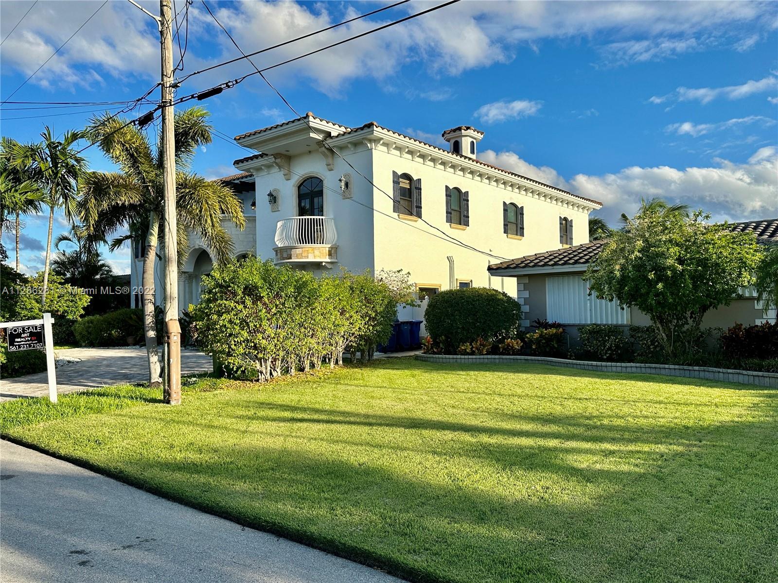 LAKE ESTATES - Residential