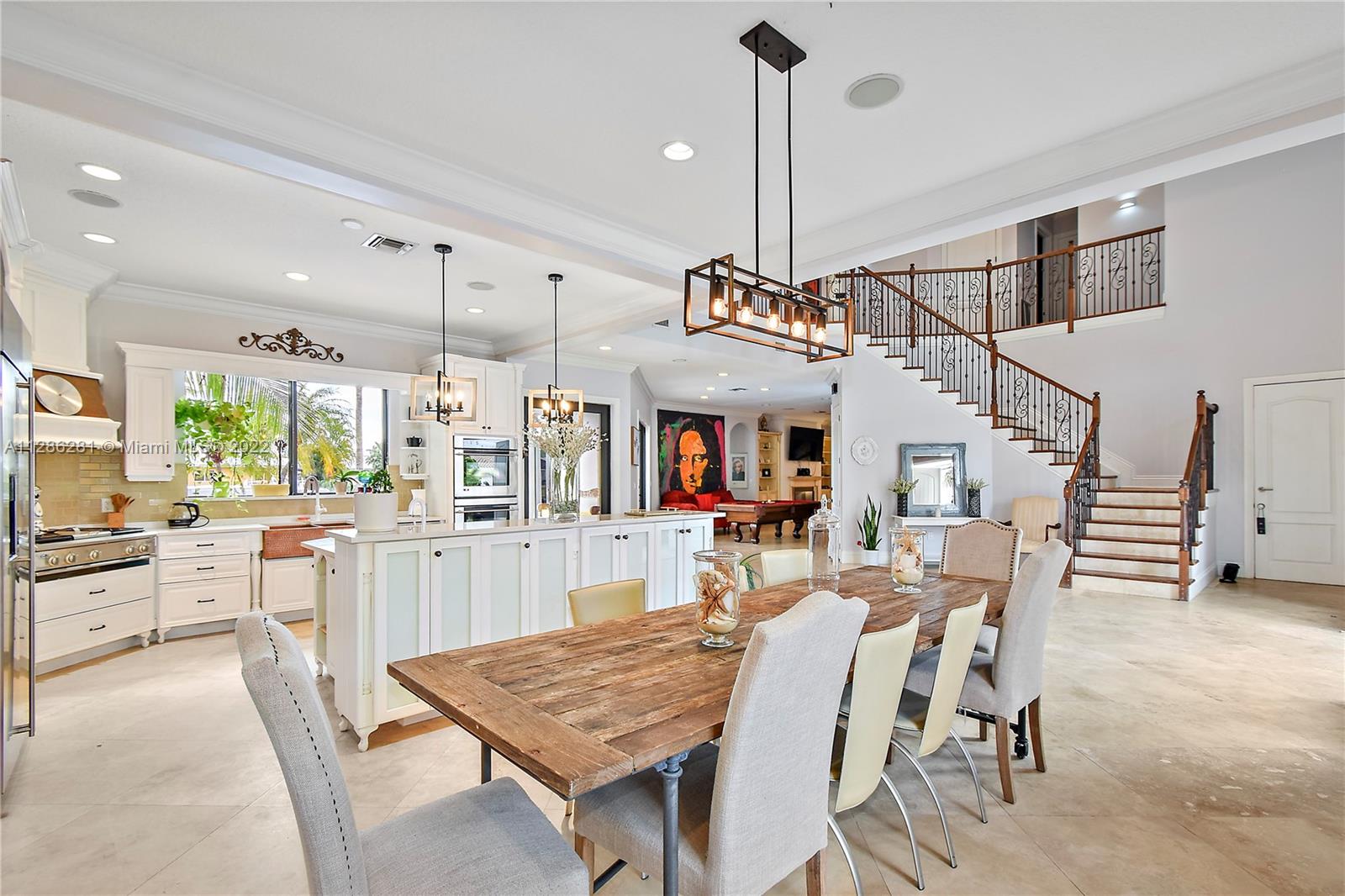 LAKE ESTATES - Residential