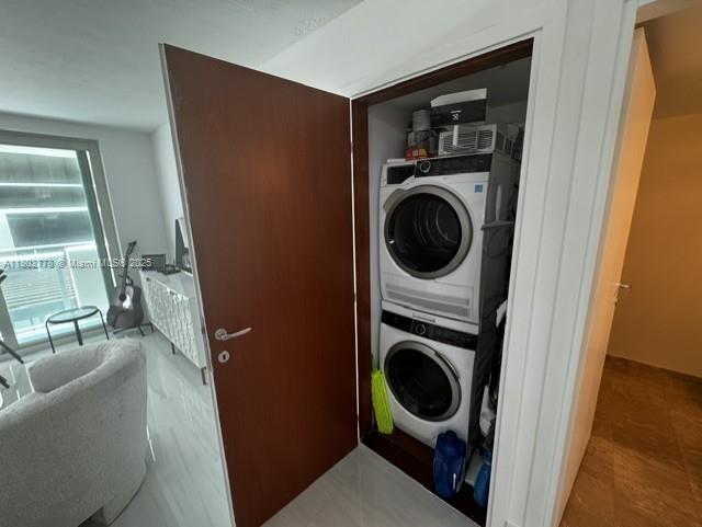 9499 Collins Ave 207