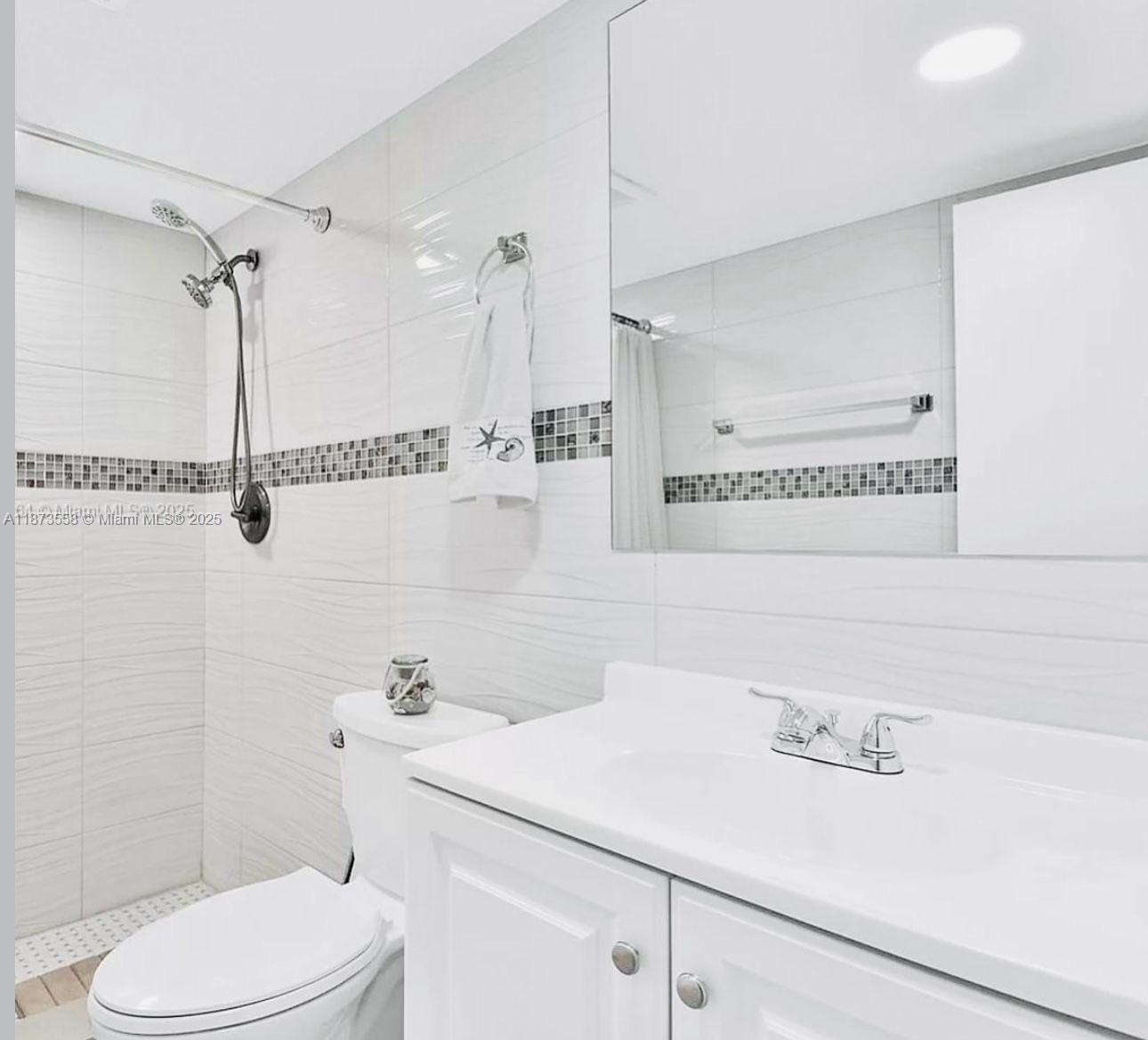 CYPRESS CHASE CONDO NO 3 - Residential