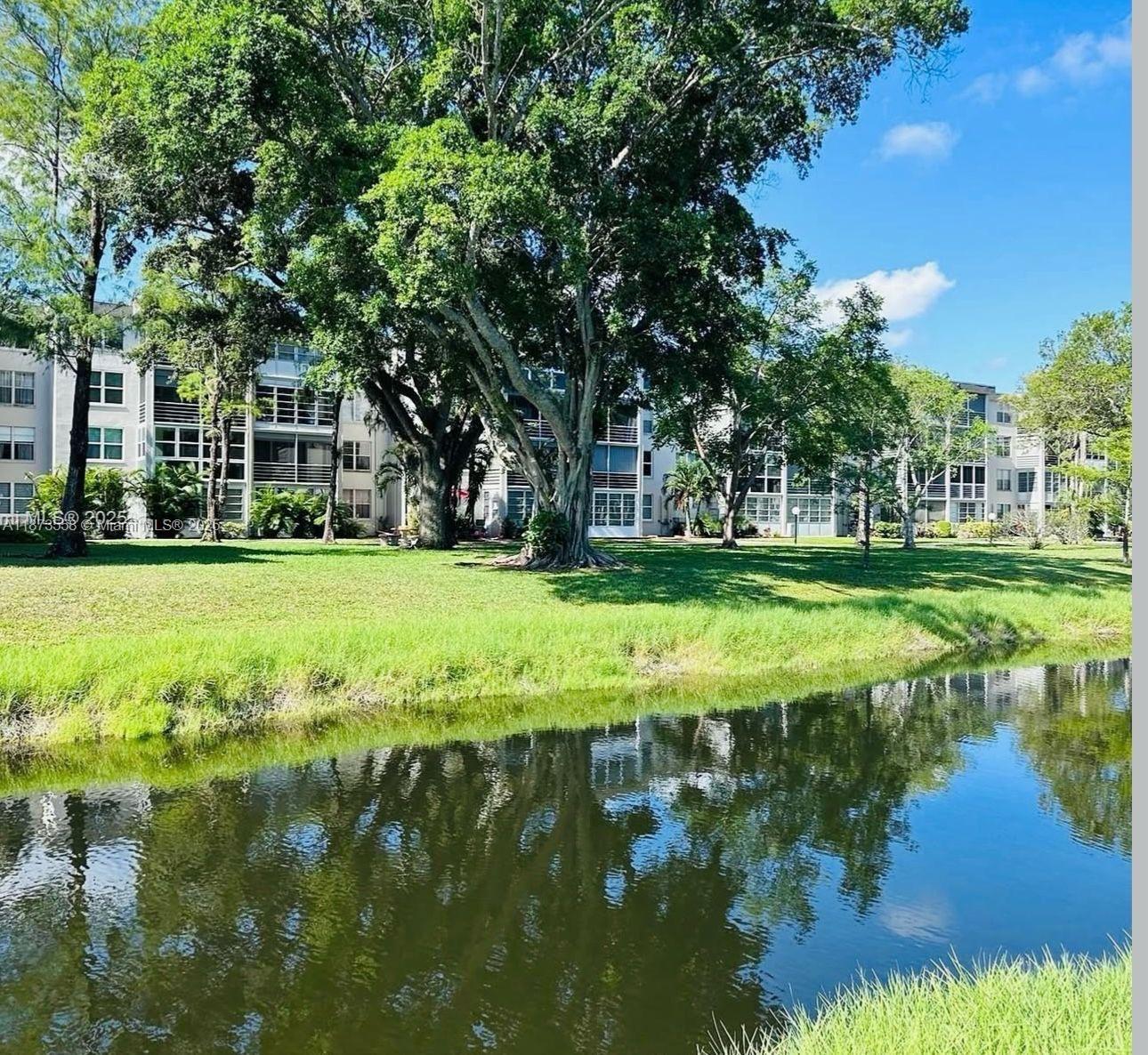 CYPRESS CHASE CONDO NO 3 - Residential