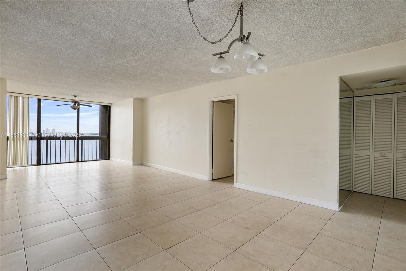 Brickell bay Club Condo - Residential