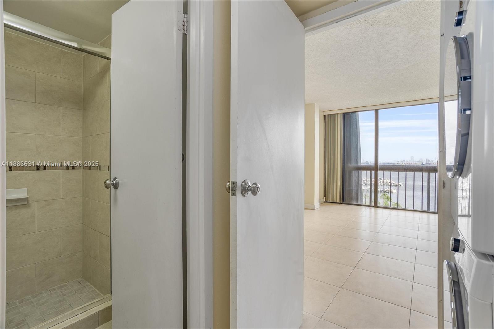 Brickell bay Club Condo - Residential