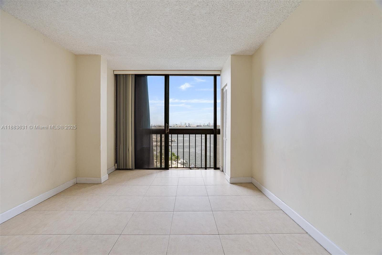 Brickell bay Club Condo - Residential