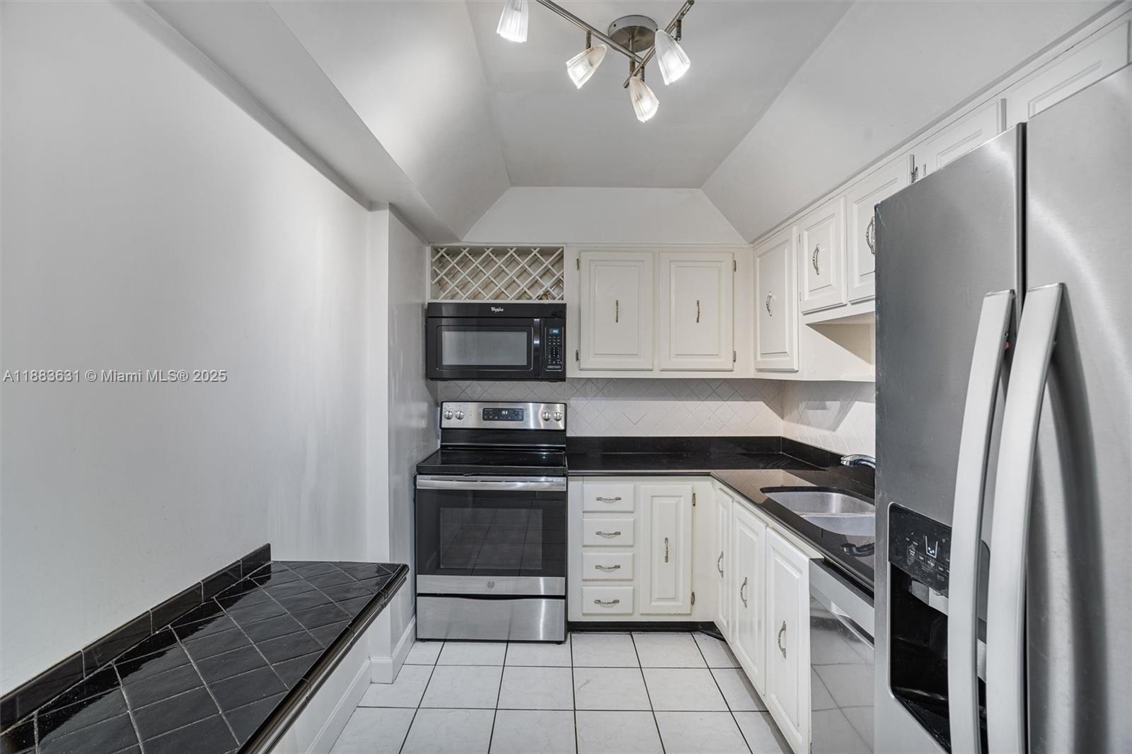 Brickell bay Club Condo - Residential