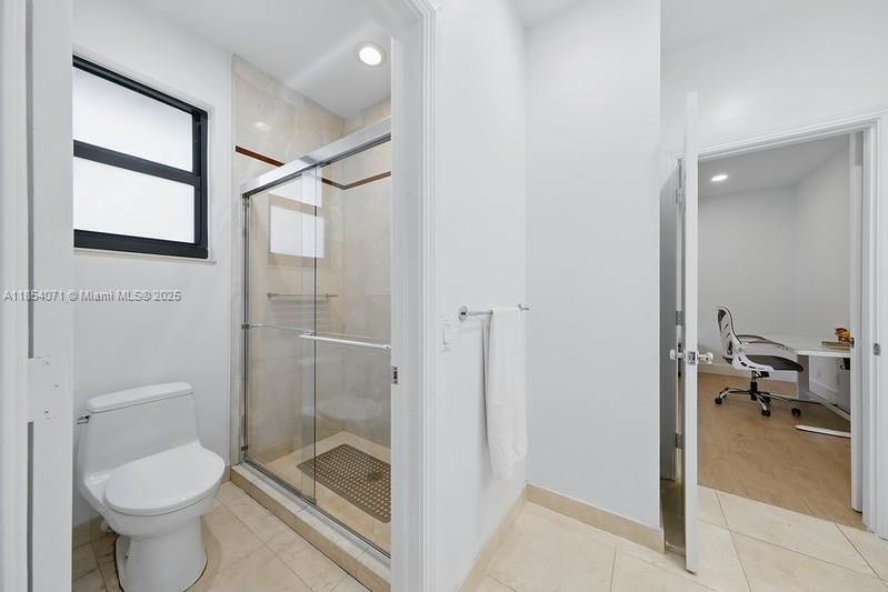 SECTOR 7 - - Residential Lease