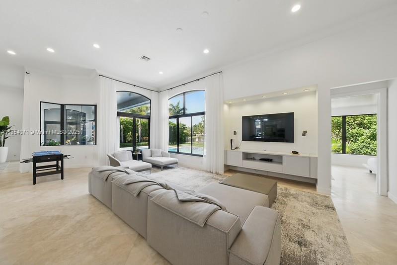 SECTOR 7 - - Residential Lease